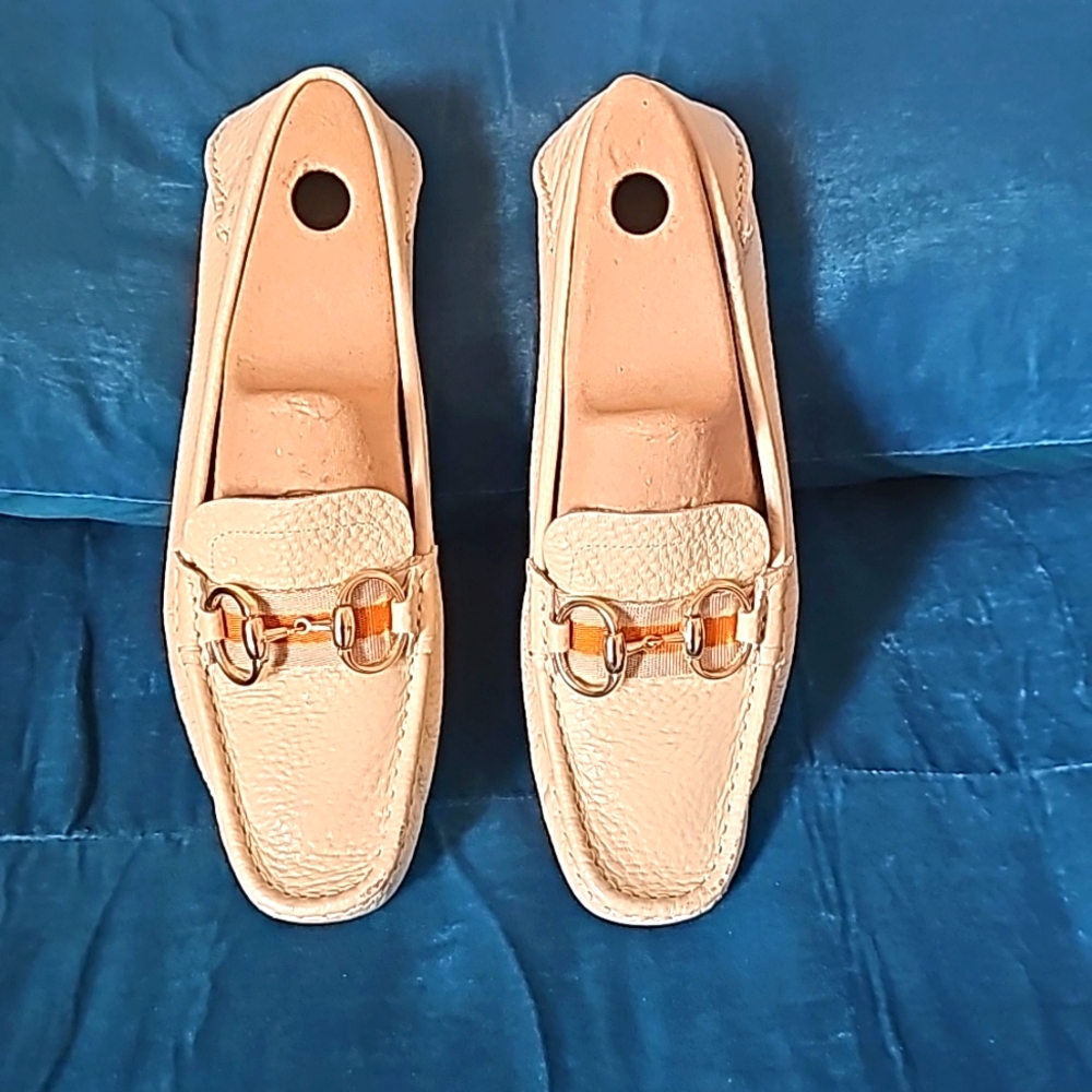 Women's Gucci loafers